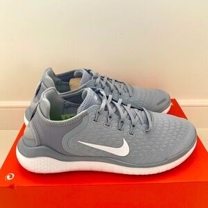 Women’s Nike Free RN Sz 9.5